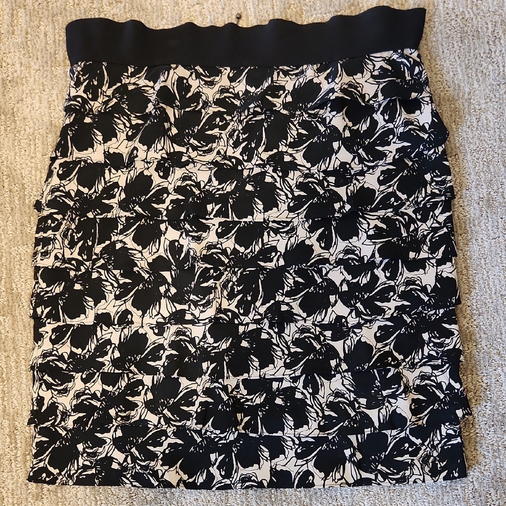 Alfani Black and White Layered Floral Skirt, Knee Length